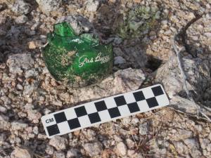 3301 can pile glass shard w ruler 13.12.16